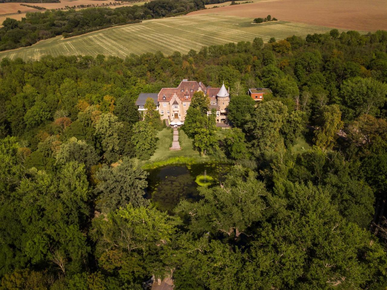 Schlosshotel Villa Westerberge Aschersleben Exterior foto